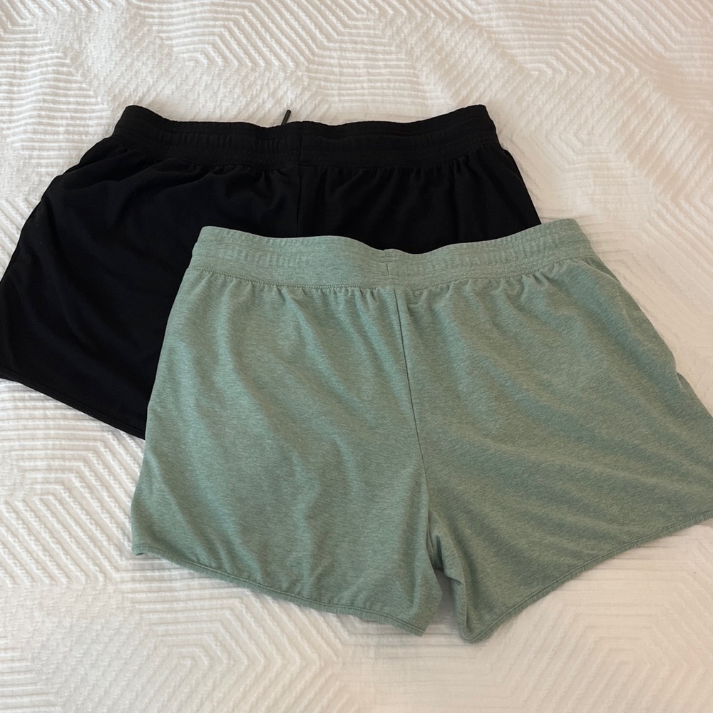 Danskin Black and Green Casual Shorts Set - Picture 5 of 7